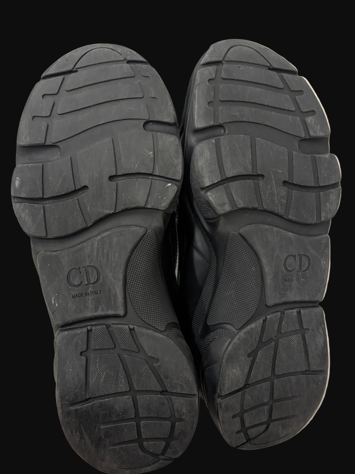 Dior B22 "Black" - Size 42 - Pre-Owned