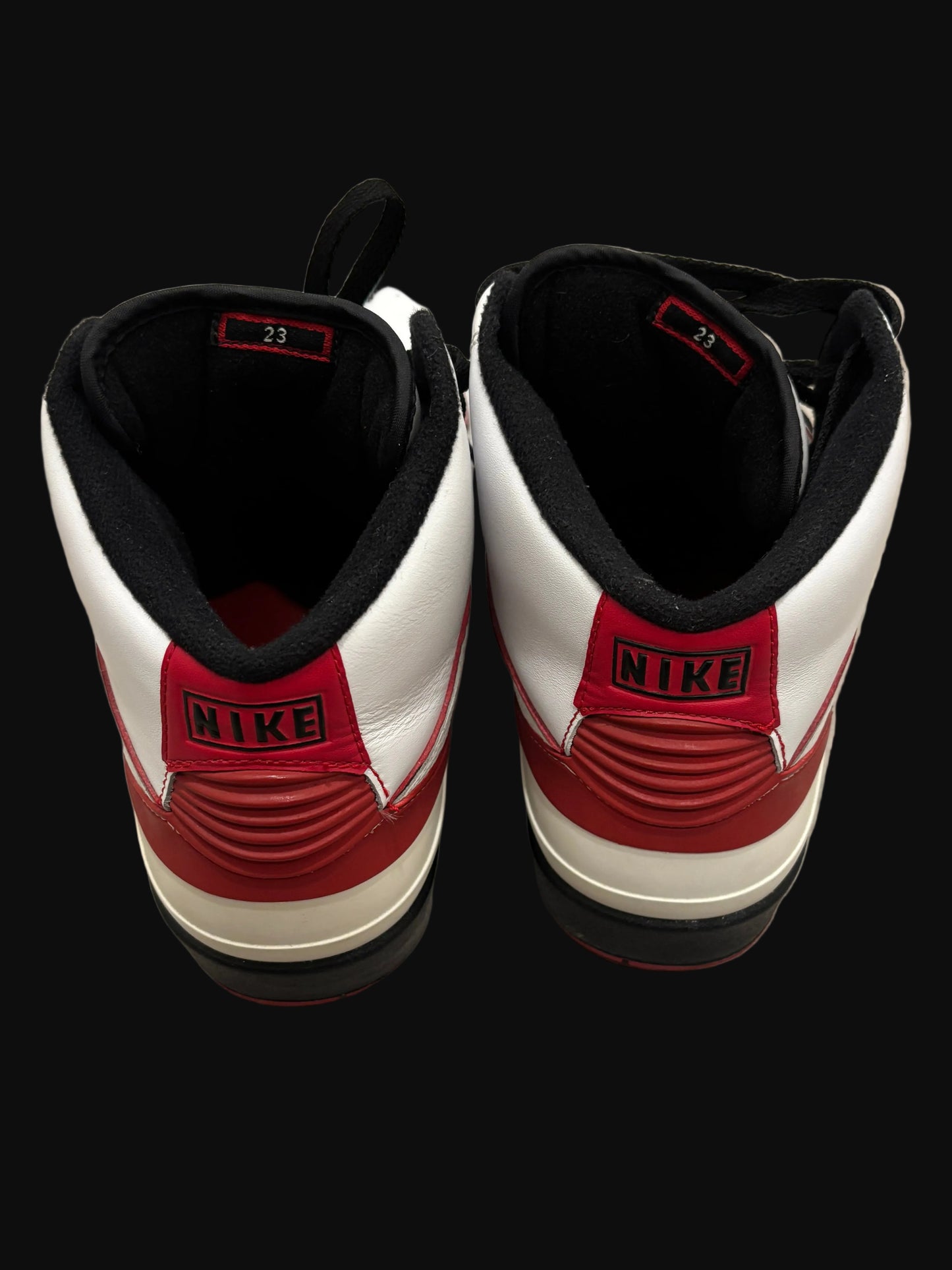 Jordan 2 Retro "White Varsity Red" 2010 - Size 9.5 - Pre-Owned