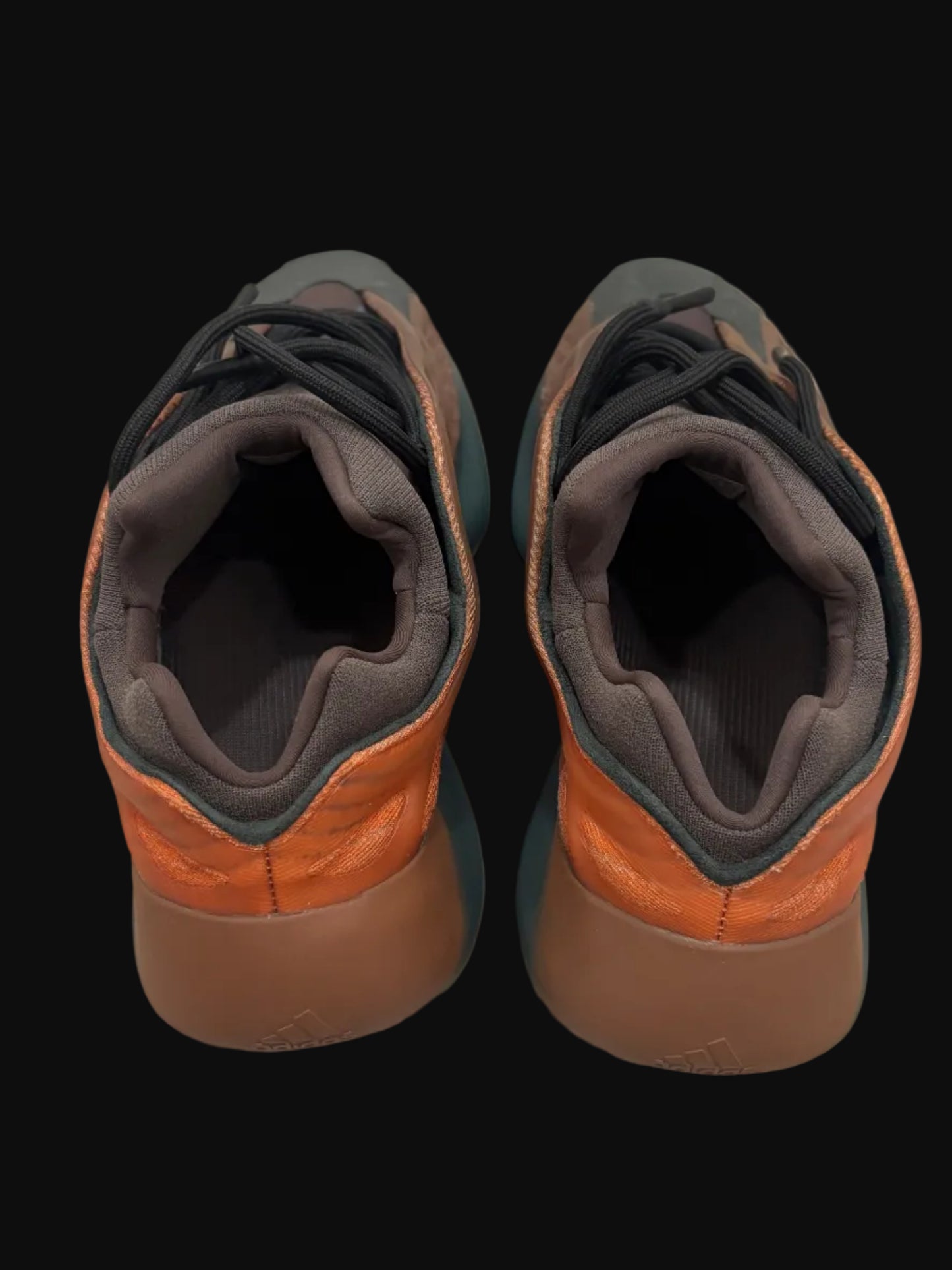 Yeezy 700 V3 Copper Fade - Size 11.5 - Pre-Owned